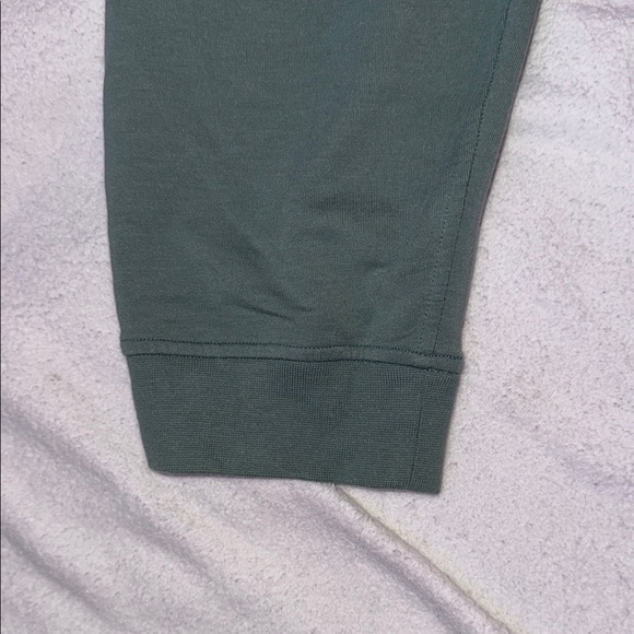 Lululemon Athletica Green City Sweat Joggers - Picture 5 of 5